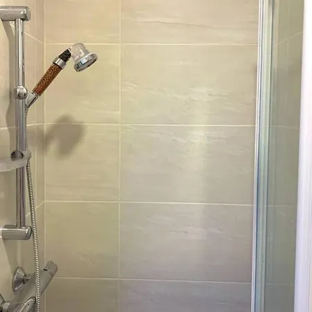 Apartment Private 15m2 A Porte Maillot Paris